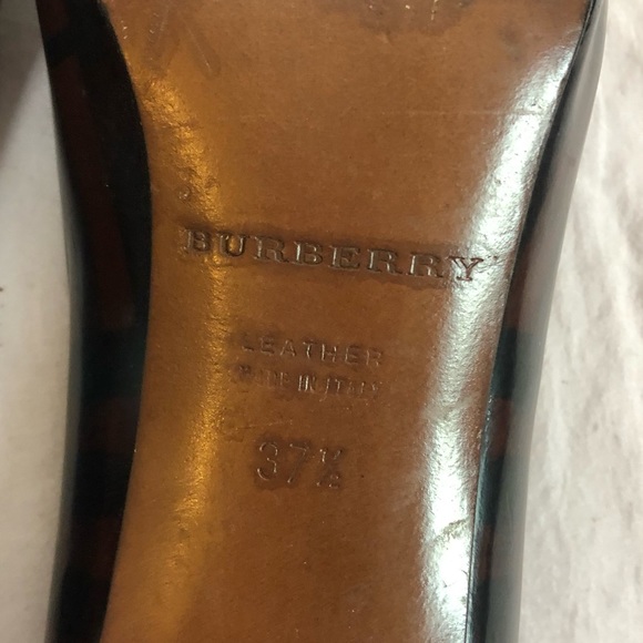 Burberry Gingham Pointed Toe Heels - Picture 7 of 7